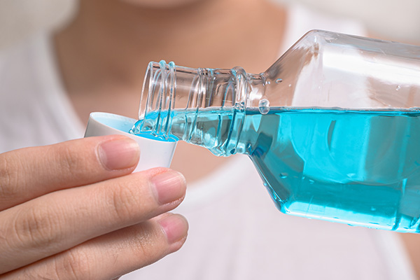 General Dentistry: What Mouthwashes Are Recommended from Metro Smiles Dental in Forest Hills, NY