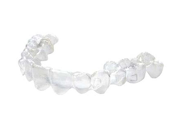 Use Invisalign® From Metro Smiles Dental To Improve Your Smile For Senior Year